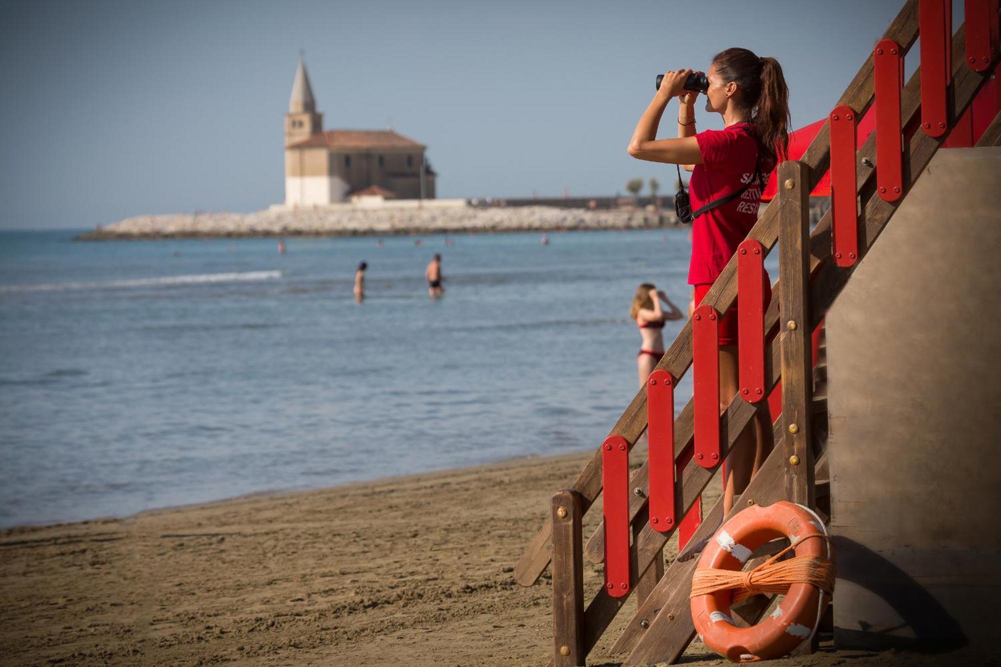 Ferrari Apartments Ponente Caorle Buitenkant foto