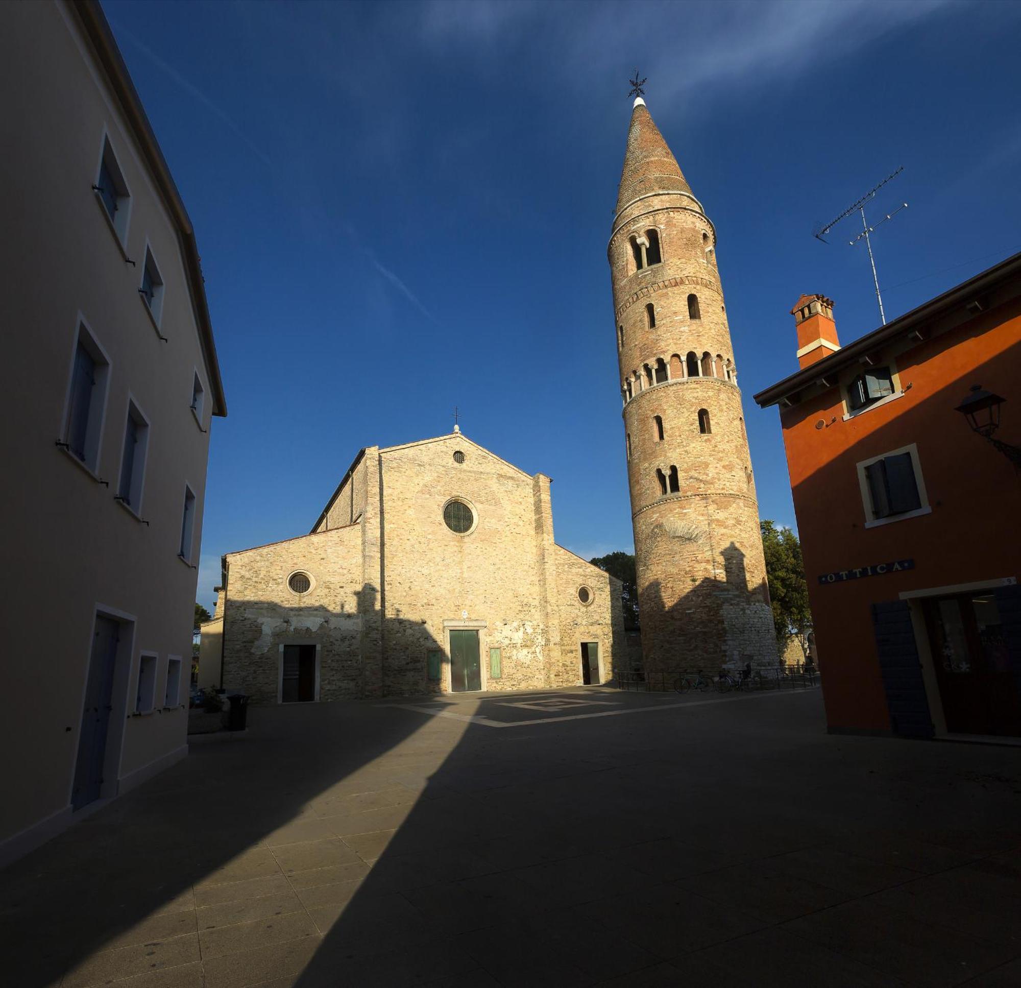 Ferrari Apartments Ponente Caorle Buitenkant foto